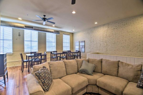 Modernized Dtwn Condo with Patio and Grill Access, Vicksburg